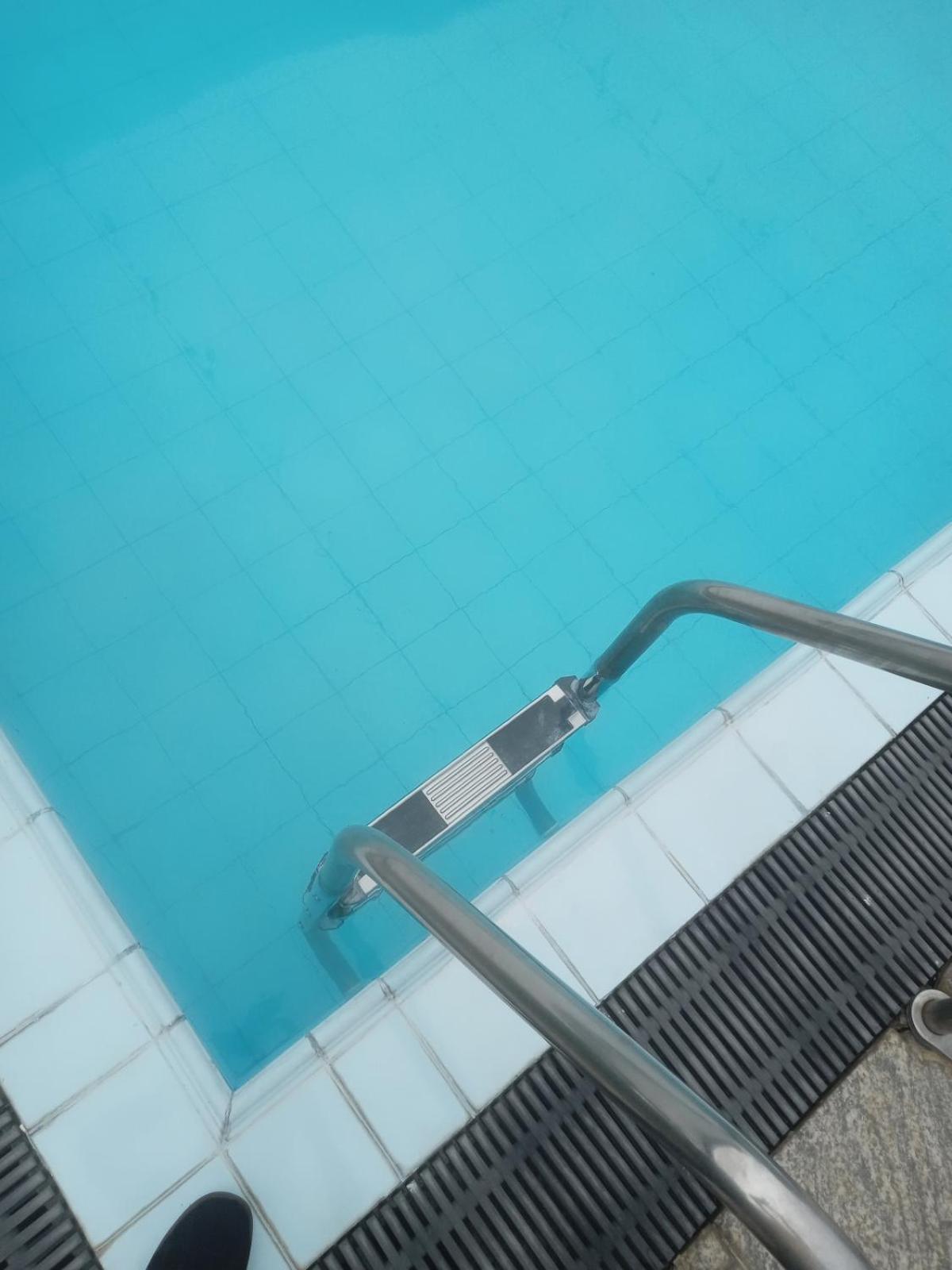 Blue Spring Hotel วัดดูวา ภายนอก รูปภาพ